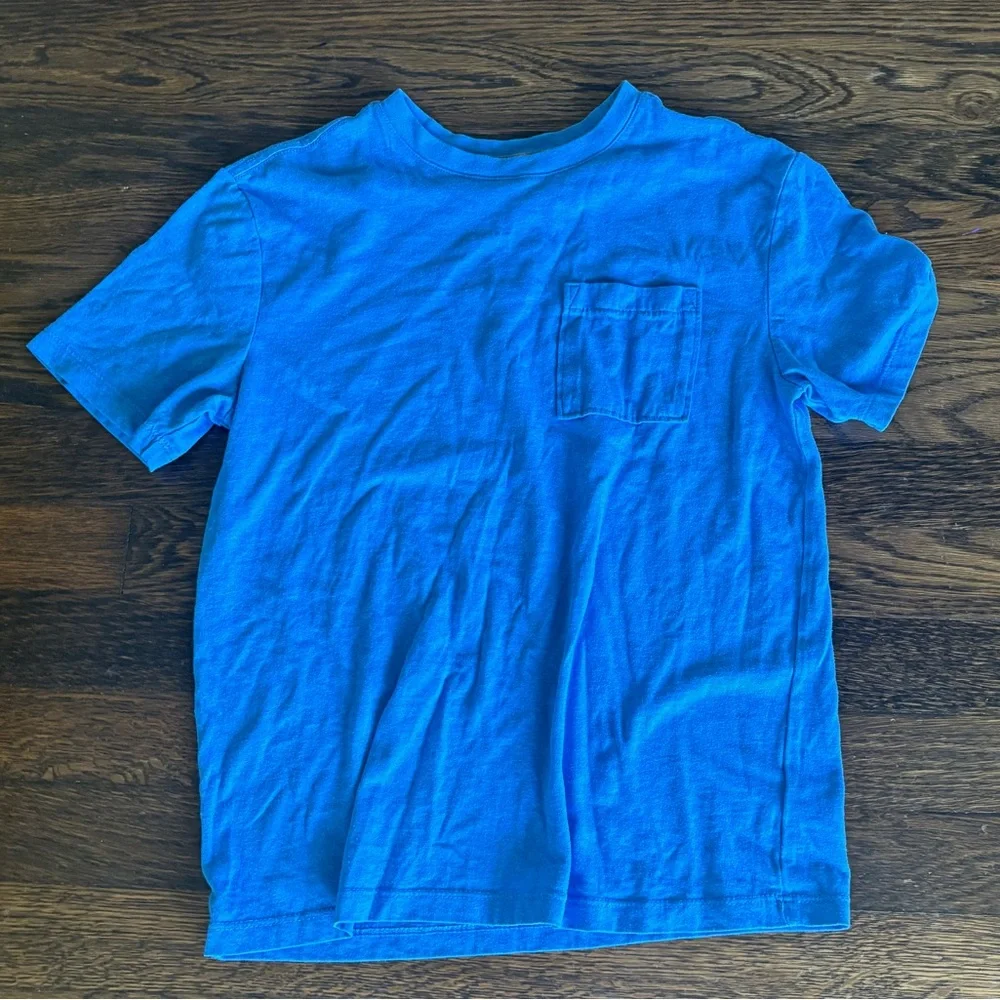 Old navy blue short sleeve tee shirt